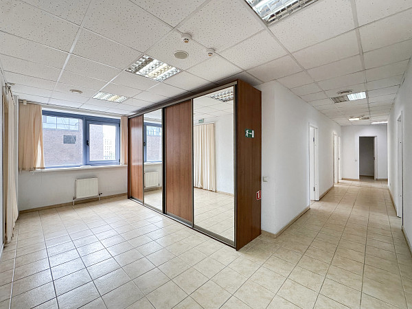 Продаётся офис 204,5 м² в бизнес-центре «Немига-Сити»
