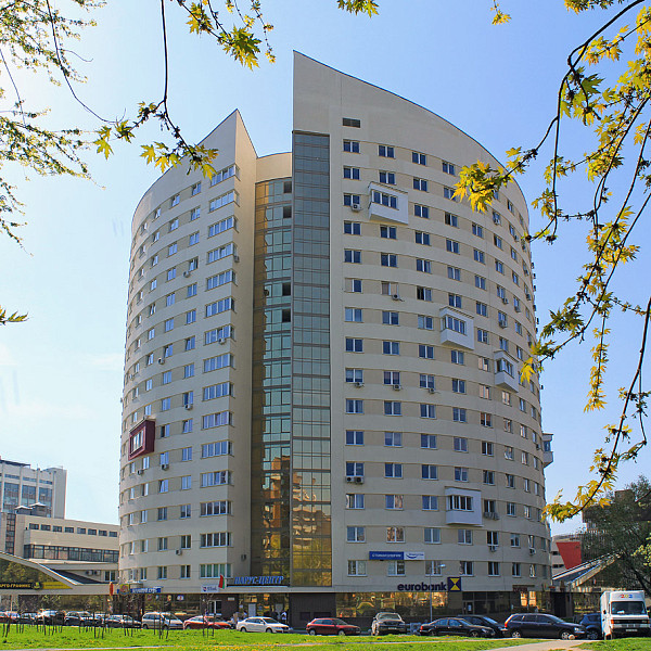 Офис 50.3 м2 в бизнес-центре ''Парус'' по ул. Мележа 1