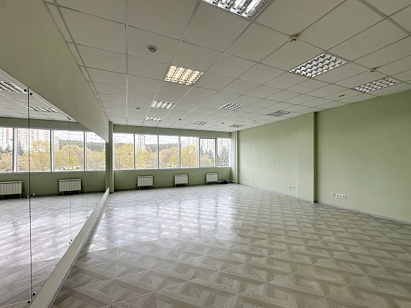 Аренда помещения 65.9 м2, БЦ "Зелёный Луг", ул.Гамарника 30