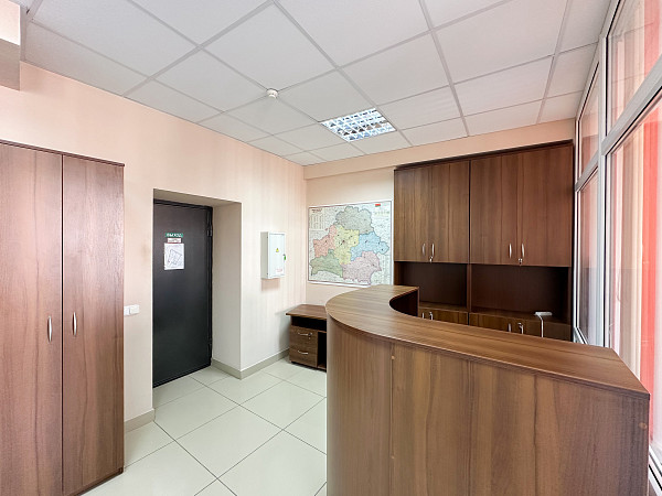 Офис 50.3 м2 в бизнес-центре ''Парус'' по ул. Мележа 1