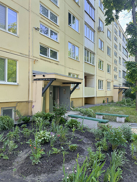 Квартира в доме возле метро Спортивная, 800 метров