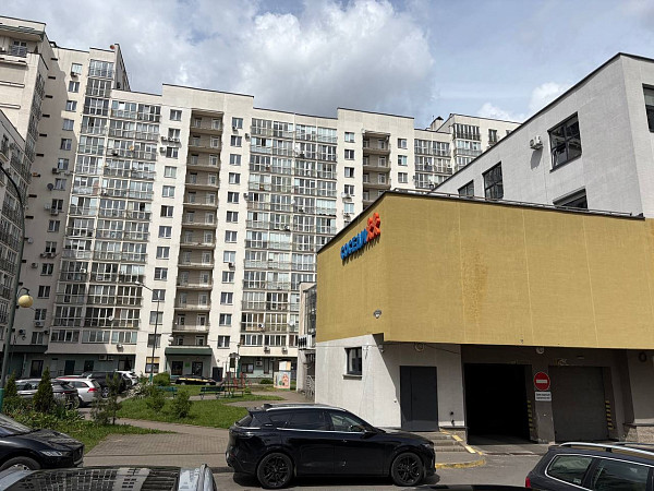 Продажа машиноместа в подземном паркинге жилого дома, ул.Авакяна 19