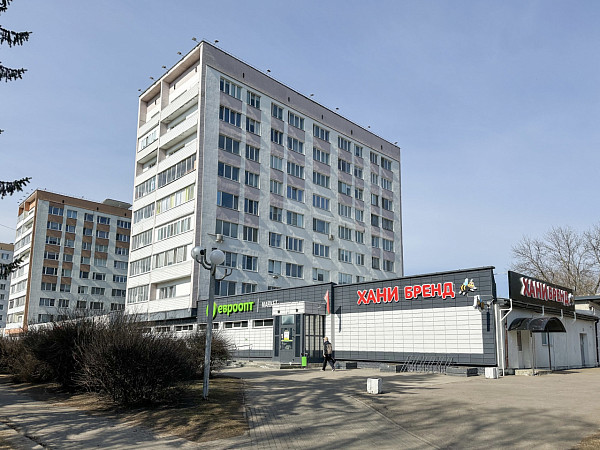 3-комнатная квартира в кирпичном доме рядом со ст.м "Пушкинская"